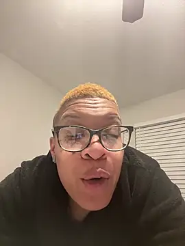 SexyHoneyRedd online show from March 6, 10:23 am