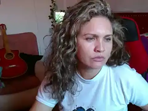 helenca43 online show from February 20, 9:20 pm