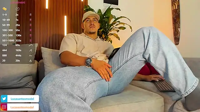 Snapshot of lucasanto_ chatting on November 14, 1:15 am lucasanto online show from November 14, 1:15 am