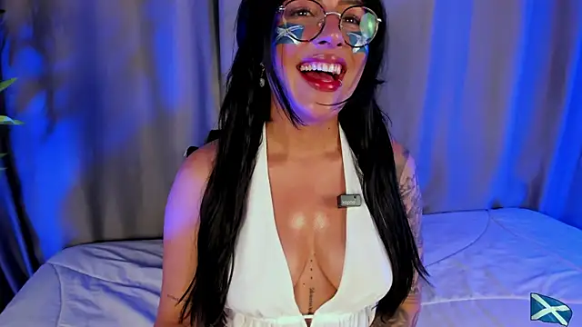 EviePhoenix online show from June 13, 9:35 pm