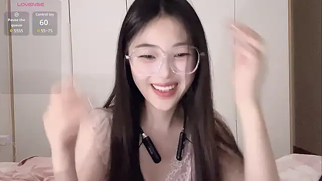 Sweet-Angel999 online show from March 21, 6:29 pm