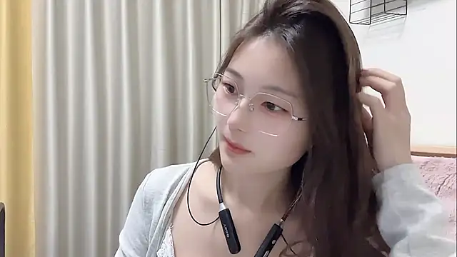 Sweet-Angel999 online show from March 20, 3:17 pm