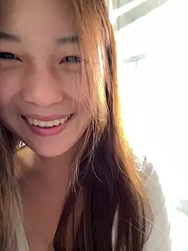 Snapshot of Sweet-Angel999 chatting on April 19, 12:00 am Sweet-Angel999 online show from April 19, 12:00 am