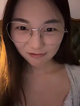 Snapshot of Sweet-Angel999 chatting on May 20, 3:18 pm Sweet-Angel999 online show from May 20, 3:18 pm