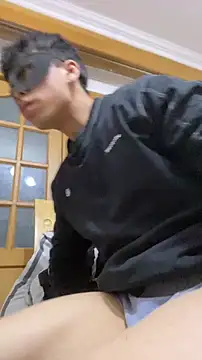 Snapshot of shuai321 chatting on January 3, 1:36 pm shuai321 online show from January 3, 1:36 pm