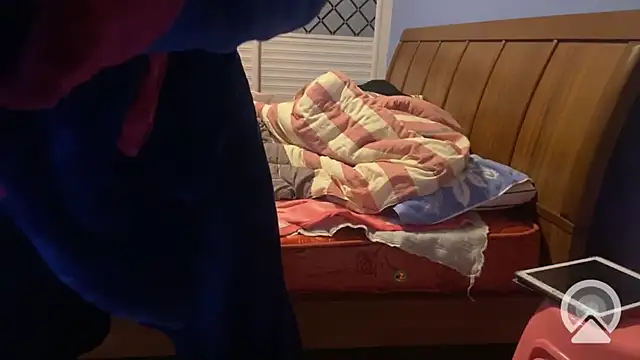 Snapshot of shuai321 chatting on February 4, 4:18 pm shuai321 online show from February 4, 4:18 pm