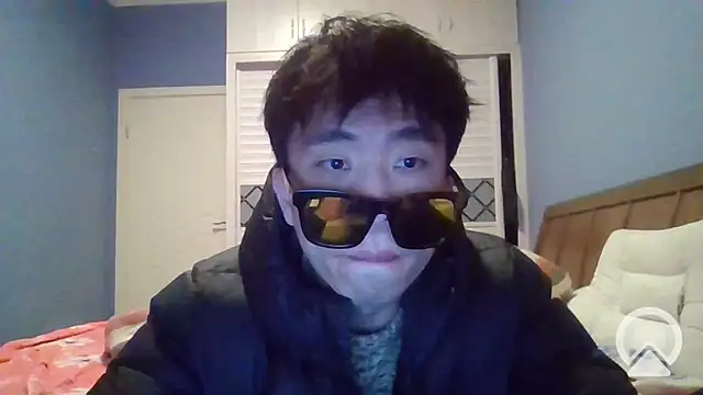 Snapshot of shuai321 chatting on February 5, 2:26 pm shuai321 online show from February 5, 2:26 pm