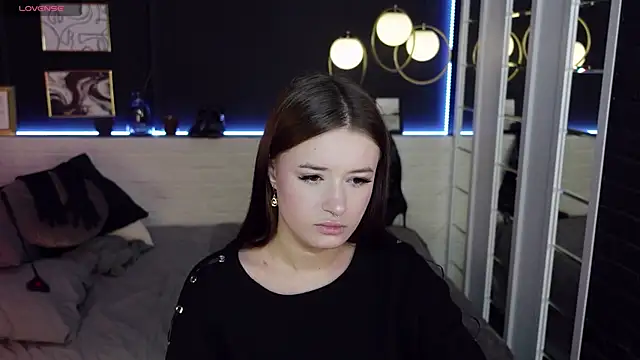 Lily Moonlight online show from December 27, 2:22 pm