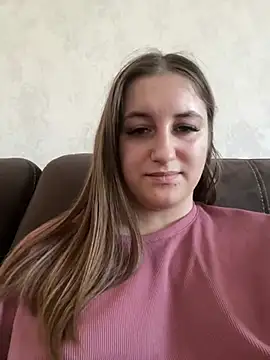 Strawberryyyyik online show from December 20, 10:16 am