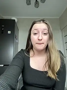 Strawberryyyyik online show from January 6, 4:02 pm