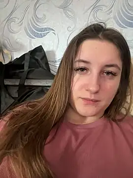 Strawberryyyyik online show from March 22, 10:17 am