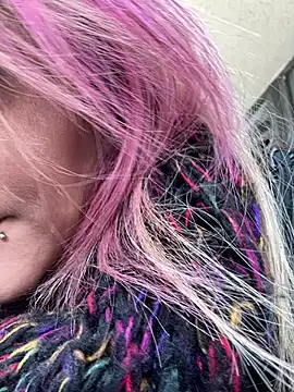 ZoeMesmerize online show from January 5, 10:53 am