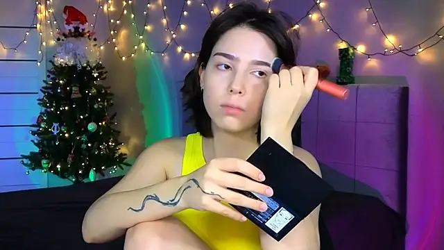 Stacy Gonzales  online show from January 9, 9:45 am