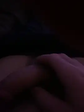 Snapshot of bigb246812 chatting on December 18, 11:51 pm bigb246812 online show from December 18, 11:51 pm