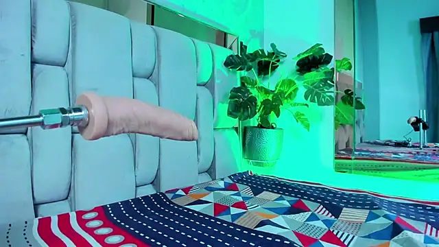 RoseTaylor   online show from March 18, 5:43 am