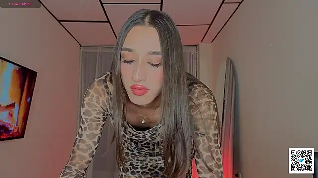 Goddivaa online show from December 4, 5:28 am