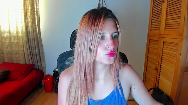 GiaRoussel online show from August 3, 3:27 pm