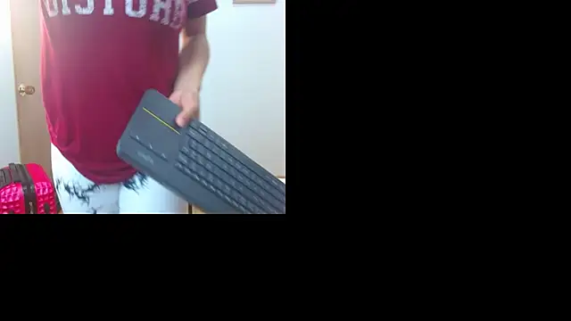 Snapshot of JessicaRabbit04 chatting on March 4, 3:22 am JessicaRabbit04 online show from March 4, 3:22 am