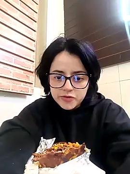 Lin-cute online show from March 4, 5:32 am