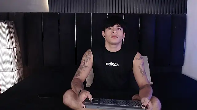 LuciferM Star online show from April 9, 7:52 pm