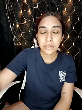 ifeelverywet andhot online show from September 18, 2:41 pm