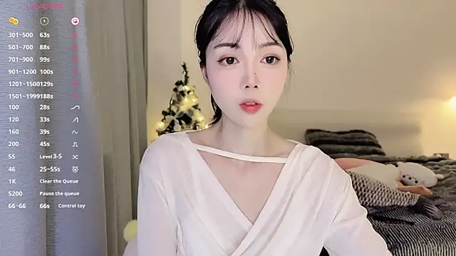 Fish   online show from February 10, 2:26 pm