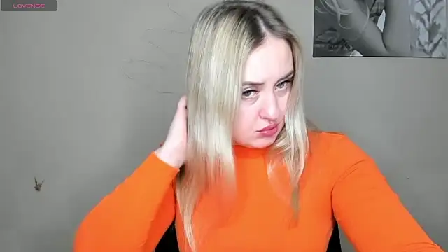 Snapshot of KennaJamess8 chatting on January 9, 7:08 pm KennaJamess8 online show from January 9, 7:08 pm