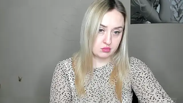 Snapshot of KennaJamess8 chatting on January 15, 5:58 pm KennaJamess8 online show from January 15, 5:58 pm