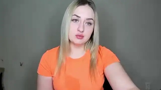 Snapshot of KennaJamess8 chatting on March 4, 4:30 pm KennaJamess8 online show from March 4, 4:30 pm