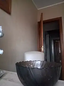 Francenia lolis online show from December 17, 7:29 am