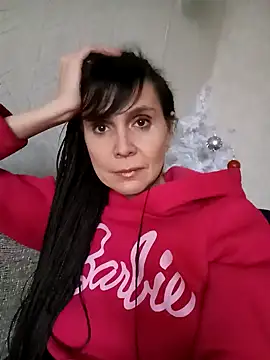 Francenia lolis online show from December 31, 9:42 am