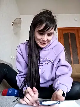 Francenia lolis online show from January 22, 10:40 am