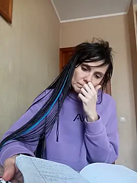 Snapshot of Francenia_lolis chatting on February 22, 11:20 am Francenia lolis online show from February 22, 11:20 am