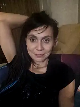 Snapshot of Francenia_lolis chatting on February 24, 9:13 pm Francenia lolis online show from February 24, 9:13 pm