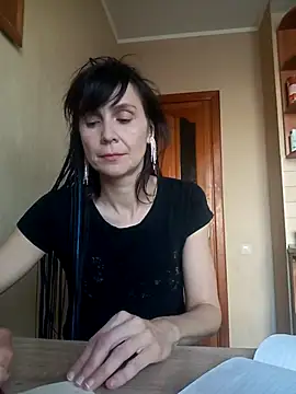 Snapshot of Francenia_lolis chatting on April 10, 6:29 am Francenia lolis online show from April 10, 6:29 am