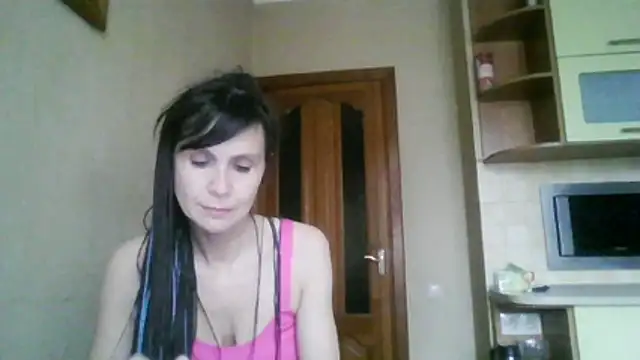 Snapshot of Francenia_lolis chatting on June 12, 8:02 am Francenia lolis online show from June 12, 8:02 am
