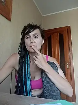Francenia lolis online show from July 27, 9:05 am