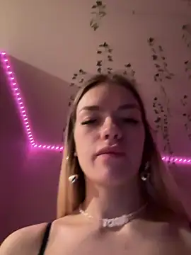 -Sexy Barbie- online show from February 25, 1:06 pm