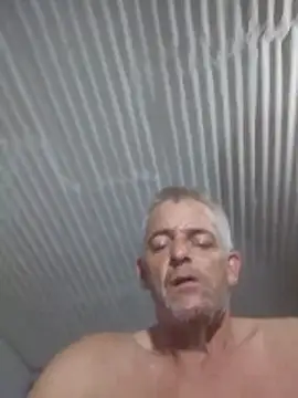 Snapshot of NICJOHNS chatting on February 21, 12:11 am NICJOHNS online show from February 21, 12:11 am