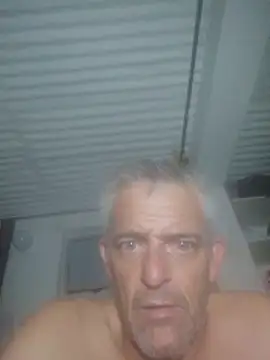 Snapshot of NICJOHNS chatting on March 4, 12:49 am NICJOHNS online show from March 4, 12:49 am