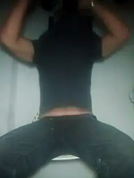 Snapshot of NICJOHNS chatting on March 21, 4:21 pm NICJOHNS online show from March 21, 4:21 pm