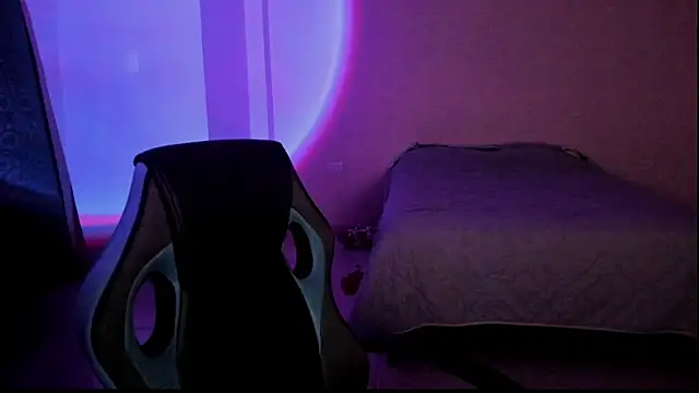 atenas 05  online show from December 2, 9:25 am