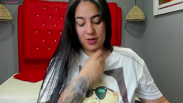 lizzaxs online show from February 5, 8:35 pm