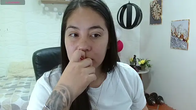 lizzaxs online show from February 25, 1:50 pm