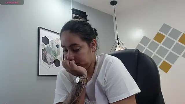 lizzaxs online show from March 11, 1:56 pm