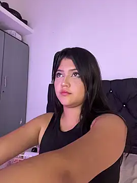 alisson carolina73 online show from March 13, 2:07 am