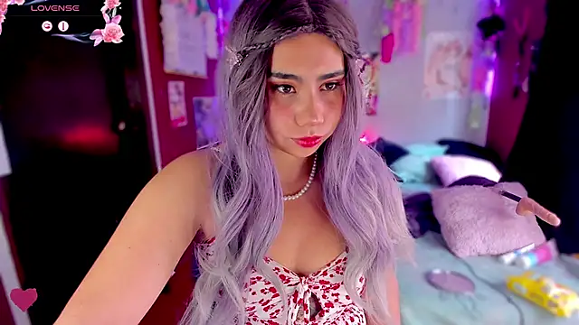 kiki cavilll online show from February 10, 2:37 pm