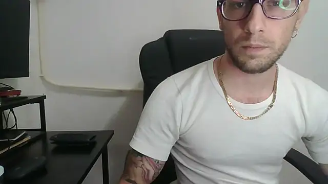 mikealcorleone online show from December 24, 3:58 pm