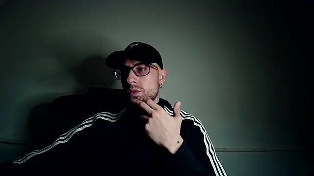 mikealcorleone online show from February 9, 8:45 pm