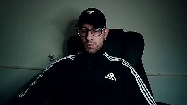 mikealcorleone online show from February 9, 11:46 pm